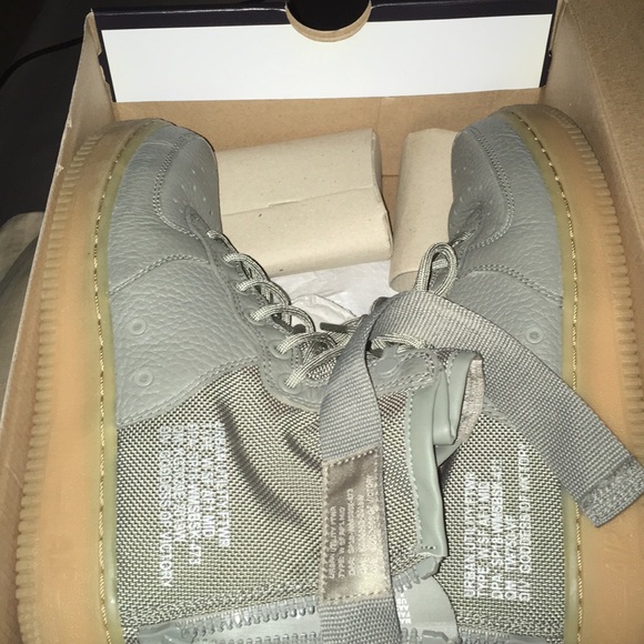 Nike Shoes - Nike Air Force 1